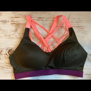 VS sports bra
